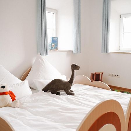 Black Horse Family Apartment - Barrierearm - Pfotenglueck - Familienzeit By Loewenherz Homes Stephanskirchen Εξωτερικό φωτογραφία